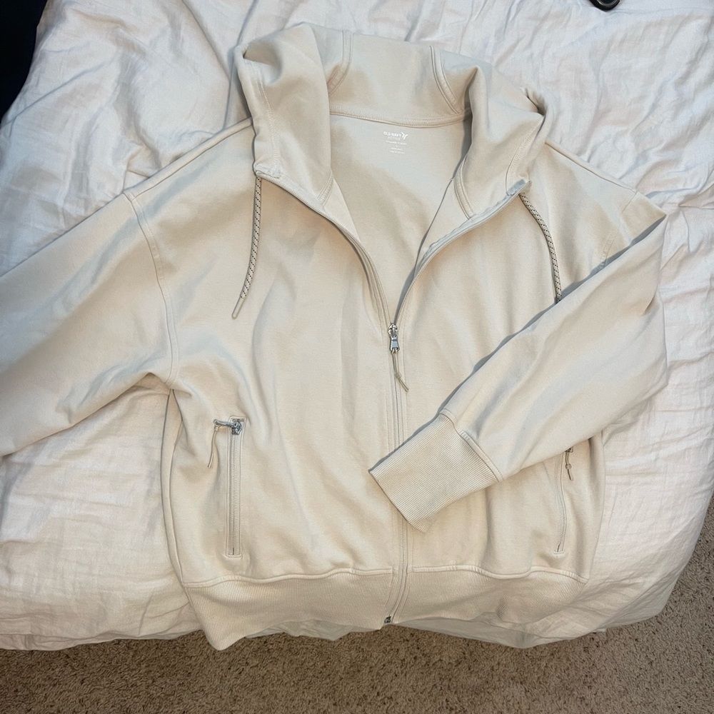 Old Navy sports zip up